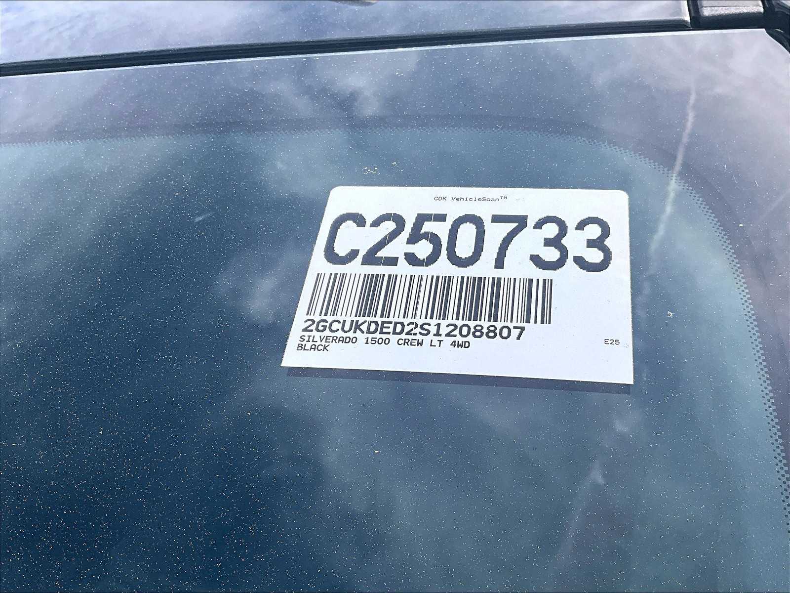2025 Chevrolet Silverado 1500 LT - Photo 18