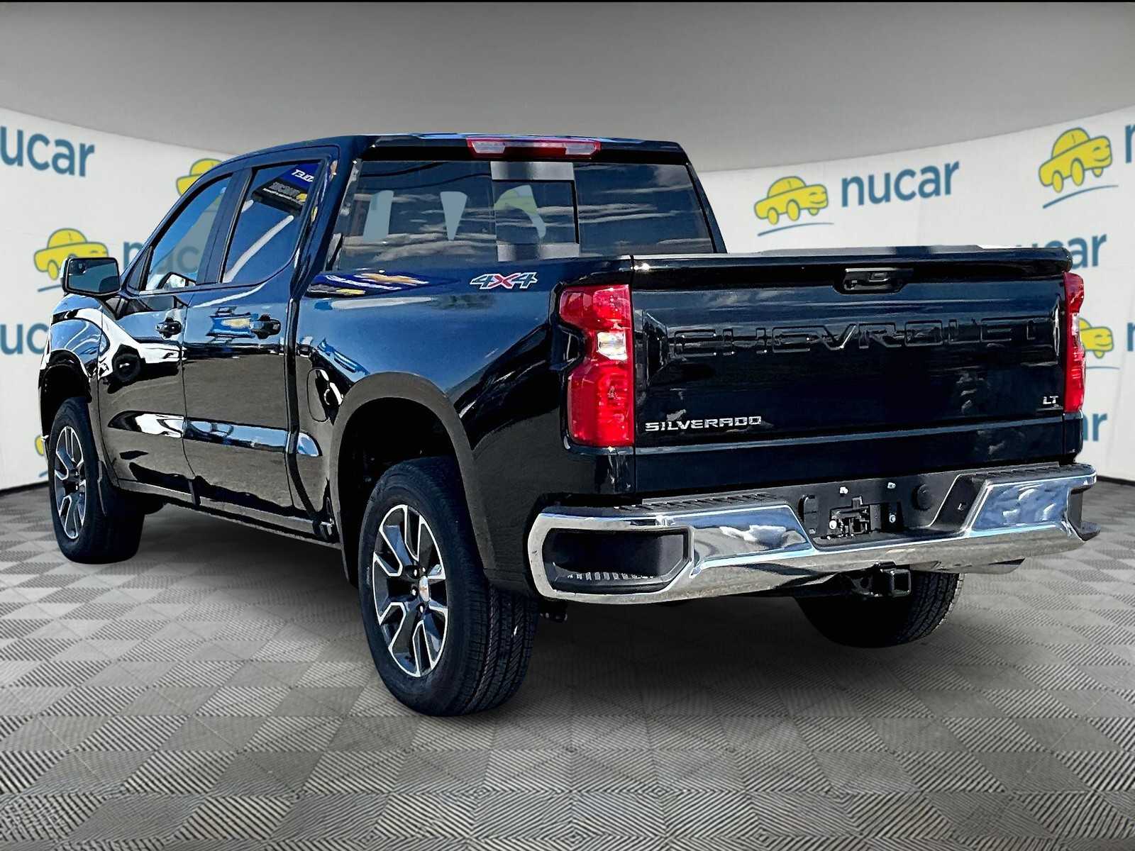 2025 Chevrolet Silverado 1500 LT - Photo 5