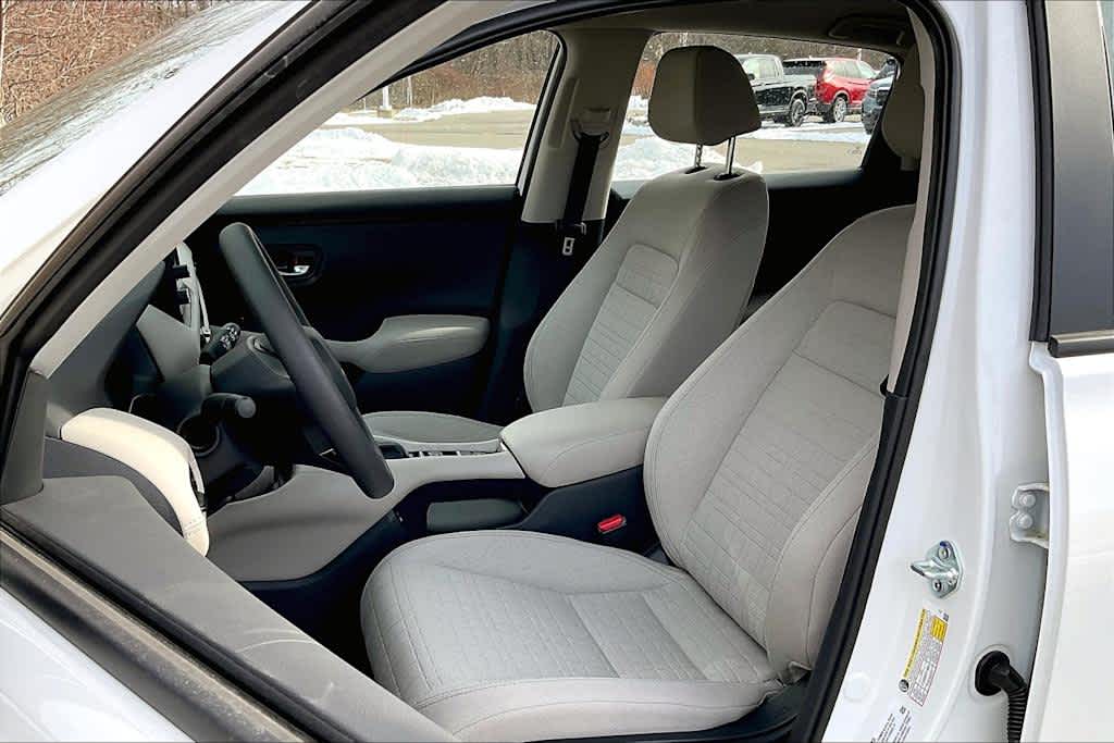 2026 Honda HR-V LX - Photo 10