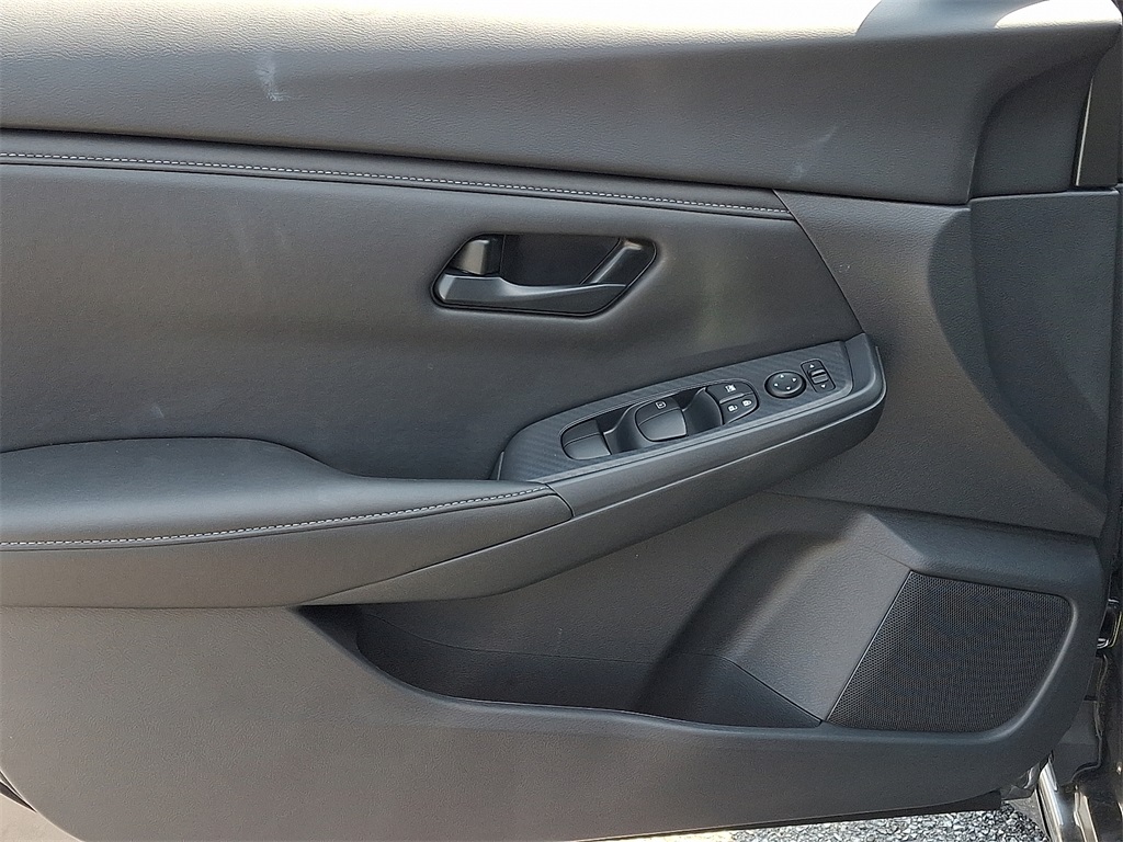 2025 Nissan Sentra S - Photo 8