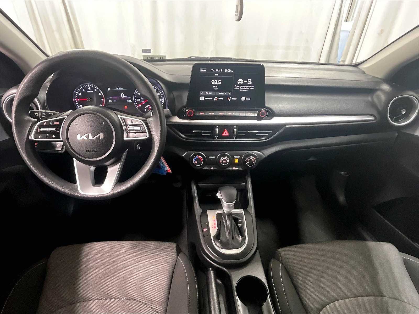 2023 Kia Forte LXS - Photo 21