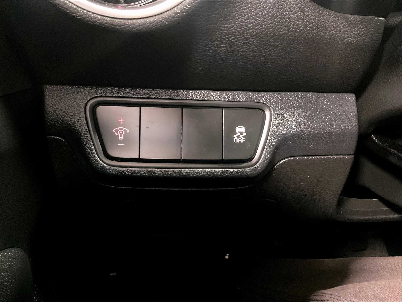 2023 Kia Forte LXS - Photo 25
