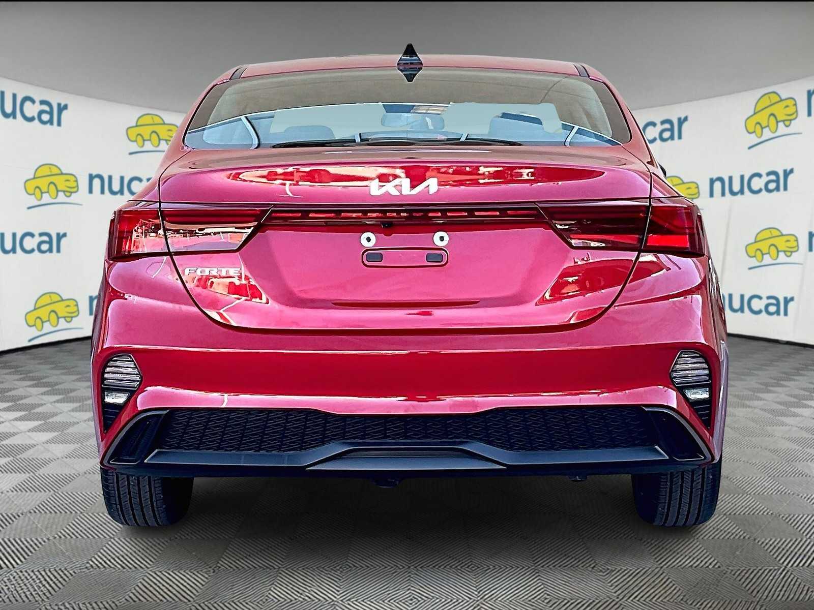 2023 Kia Forte LXS - Photo 5