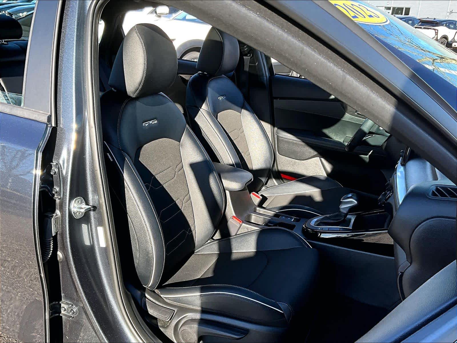 2023 Kia Forte GT-Line - Photo 11