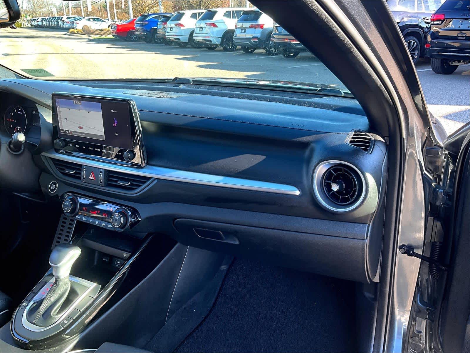 2023 Kia Forte GT-Line - Photo 13