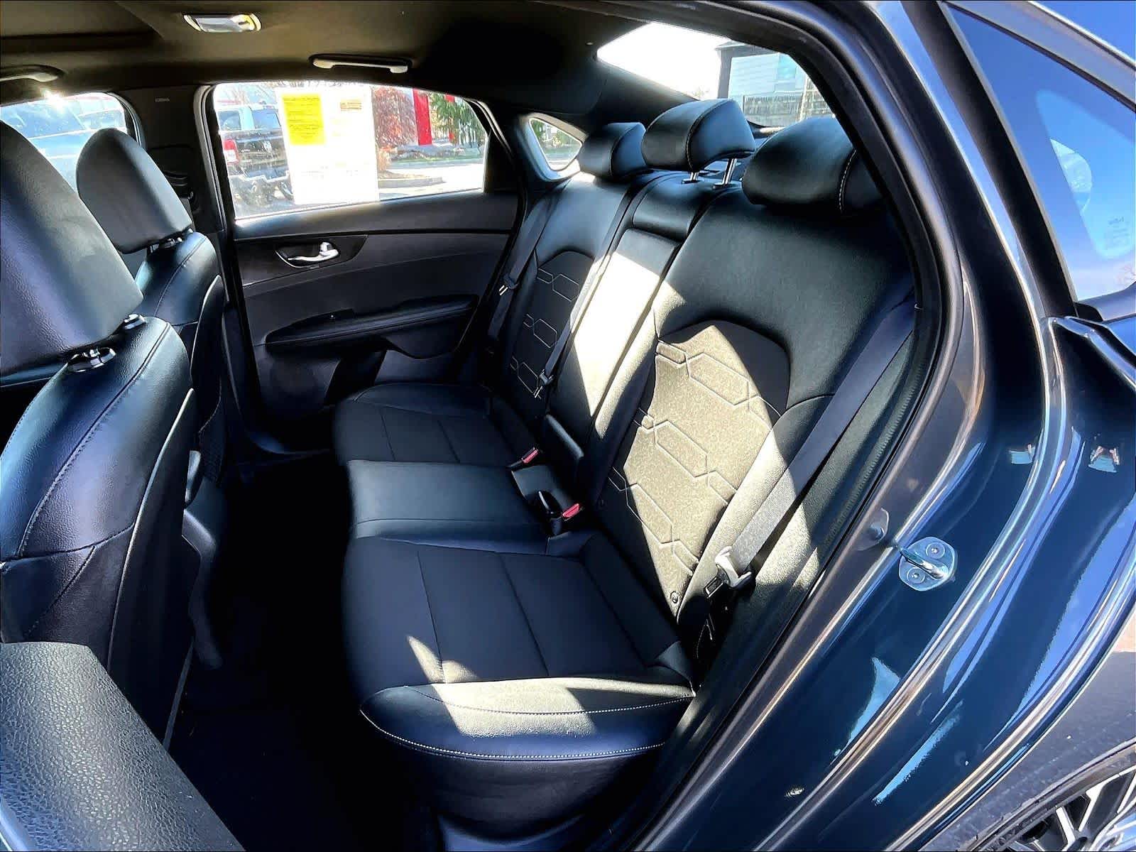 2023 Kia Forte GT-Line - Photo 15