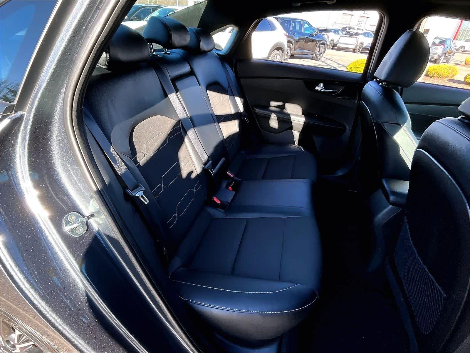 2023 Kia Forte GT-Line - Photo 16