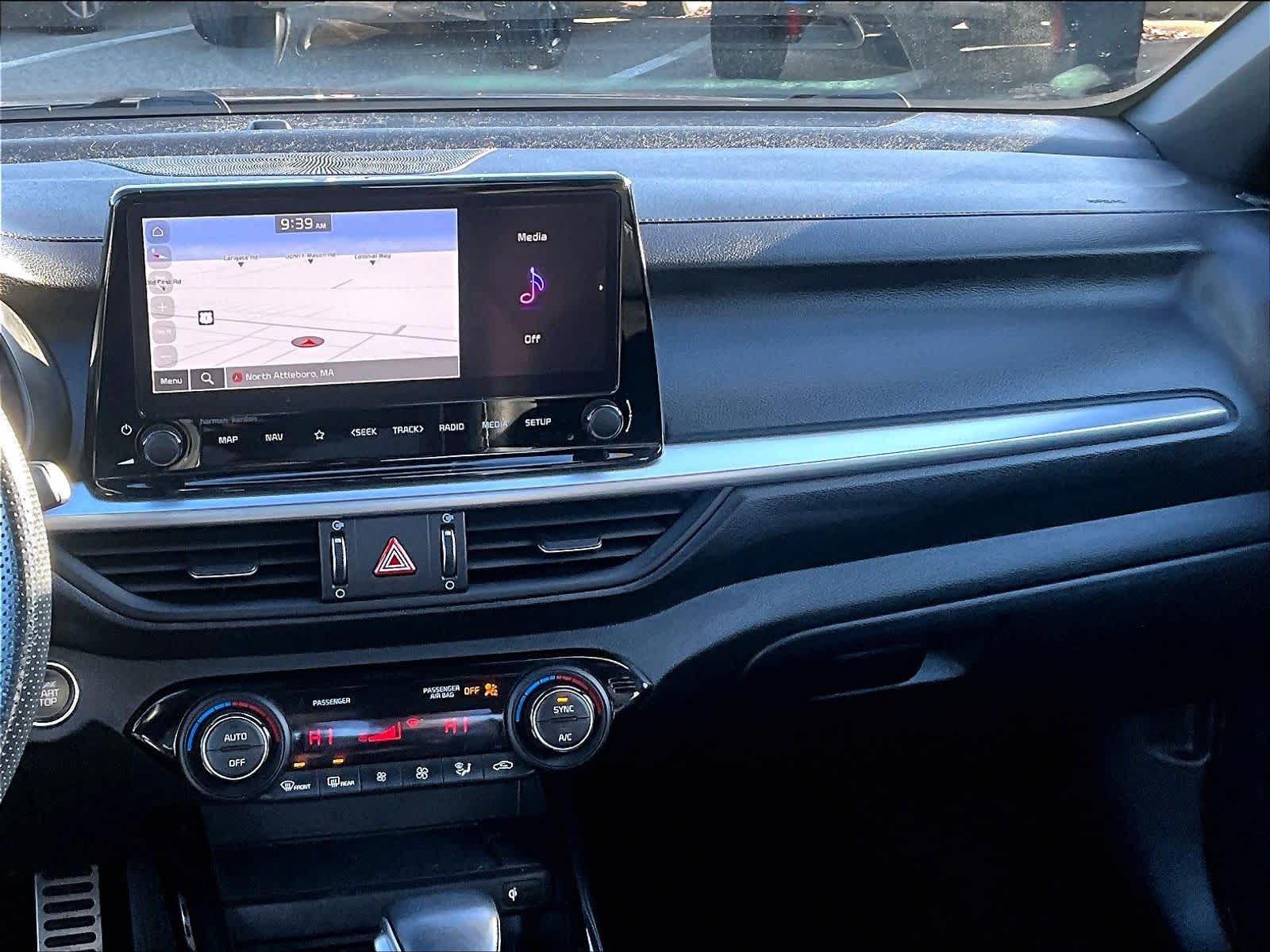 2023 Kia Forte GT-Line - Photo 18