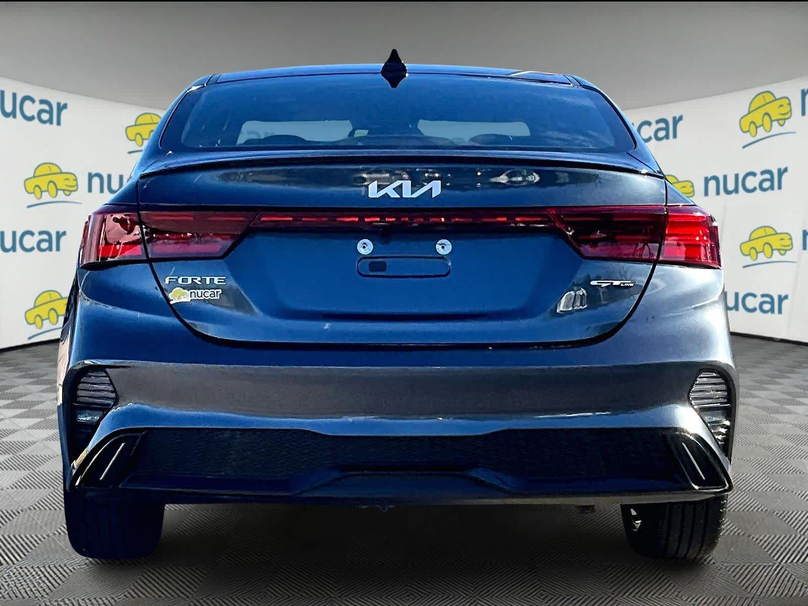 2023 Kia Forte GT-Line - Photo 5