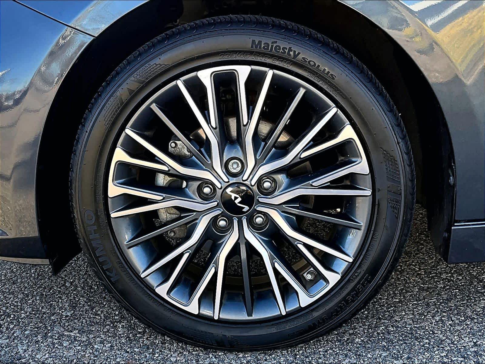 2023 Kia Forte GT-Line - Photo 7