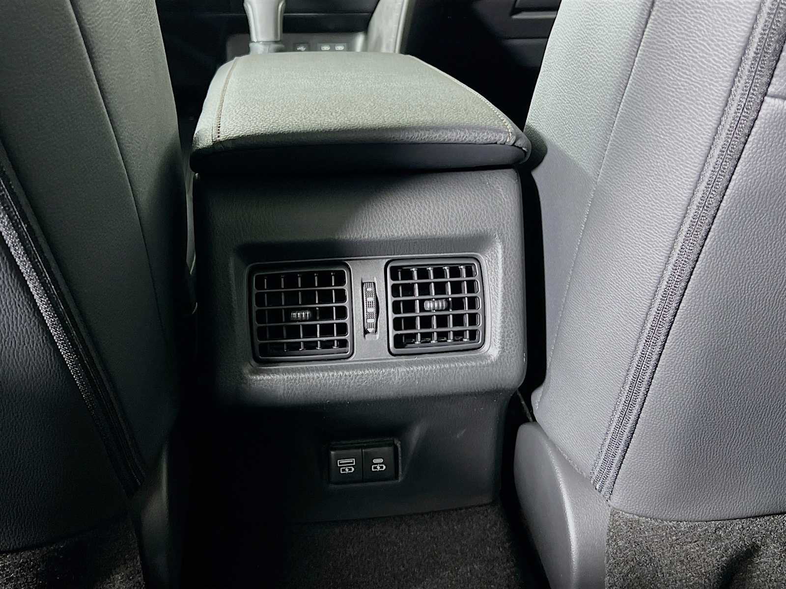 2026 Toyota Camry XSE - Photo 14