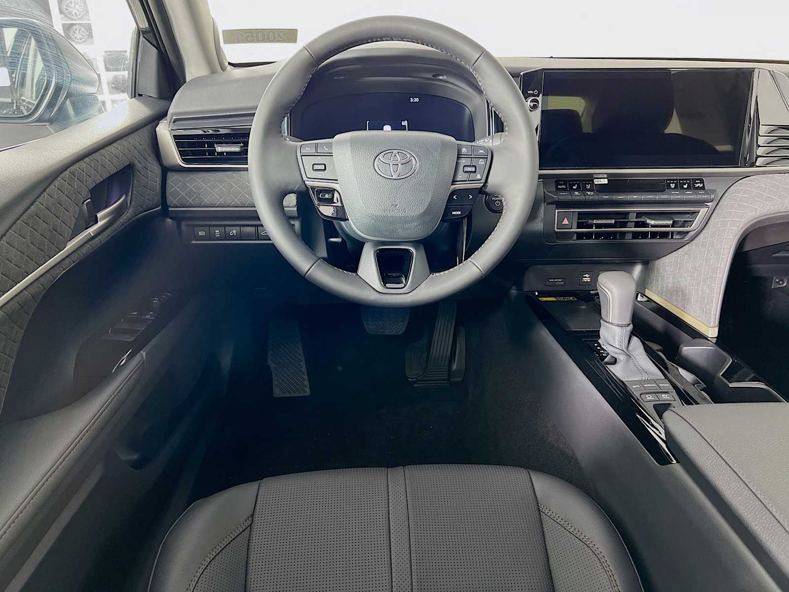 2026 Toyota Camry XSE - Photo 15