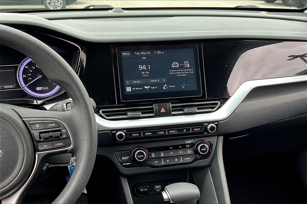 2021 Kia Niro LX - Photo 17