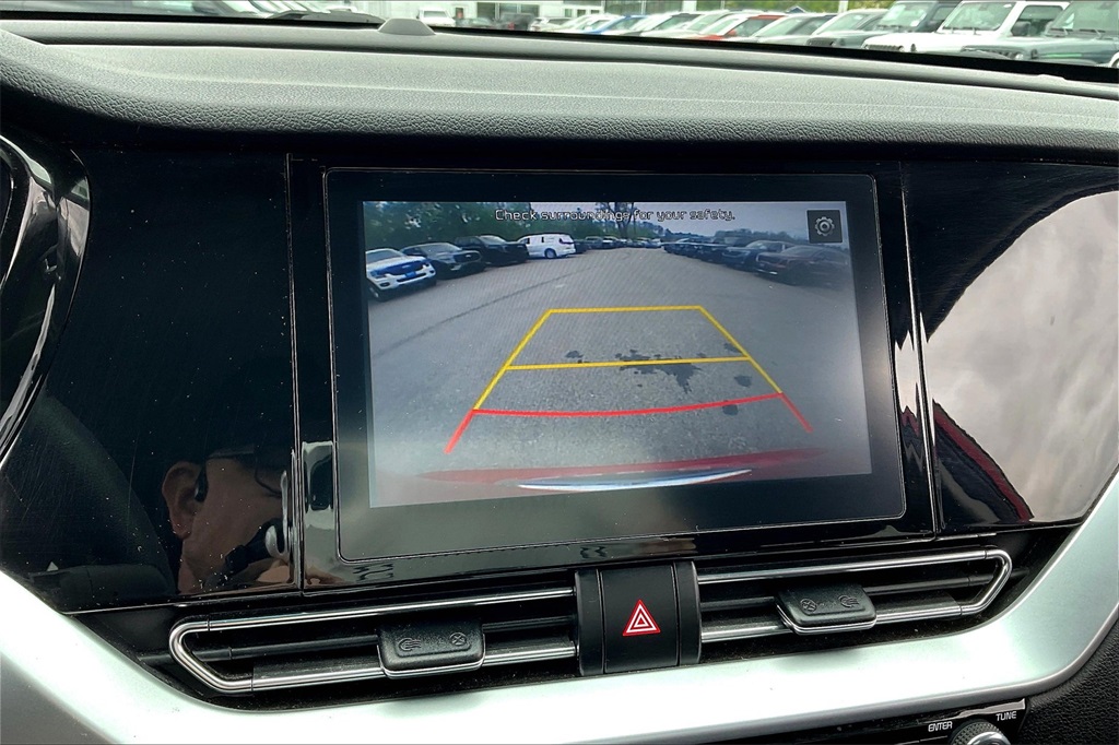 2021 Kia Niro LX - Photo 18