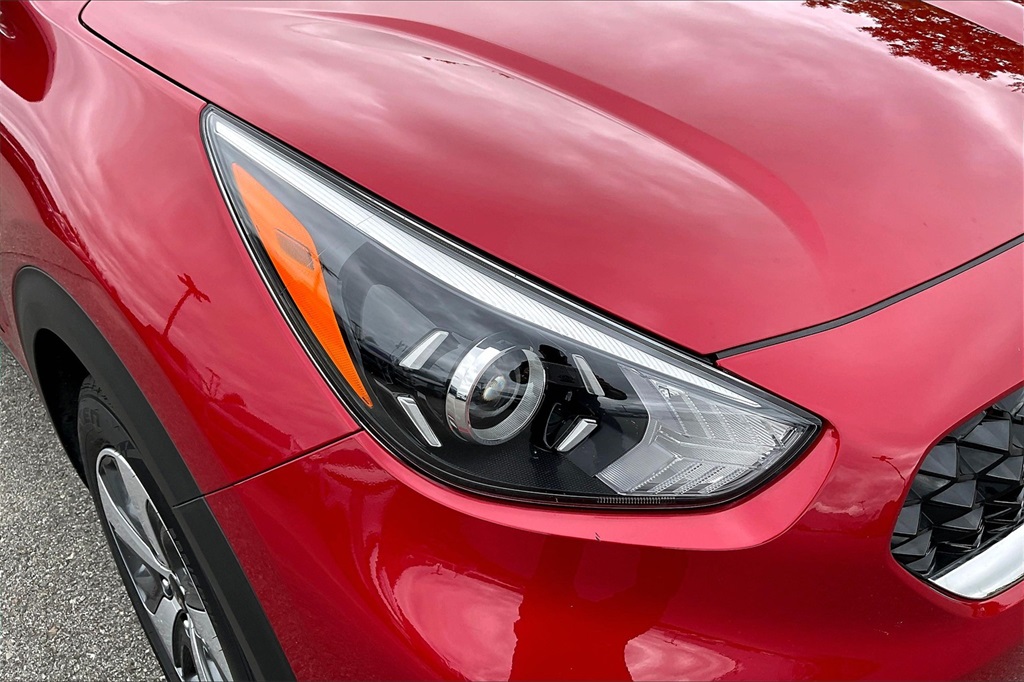 2021 Kia Niro LX - Photo 28