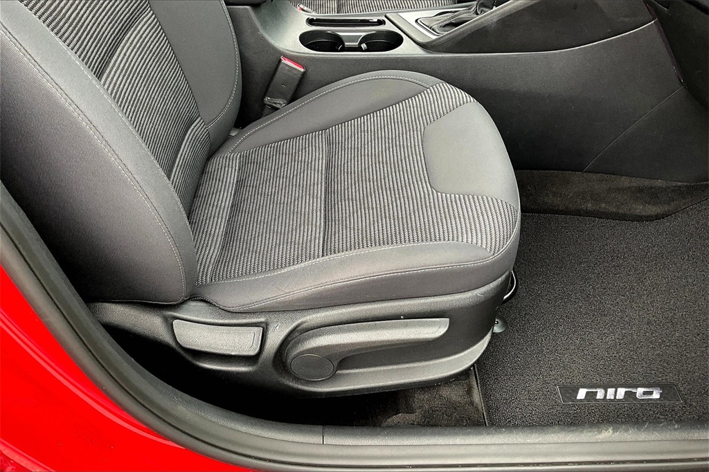 2021 Kia Niro LX - Photo 33