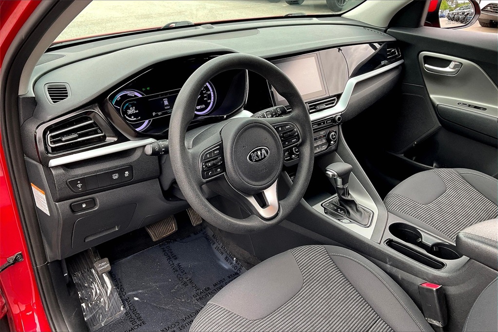 2021 Kia Niro LX - Photo 8
