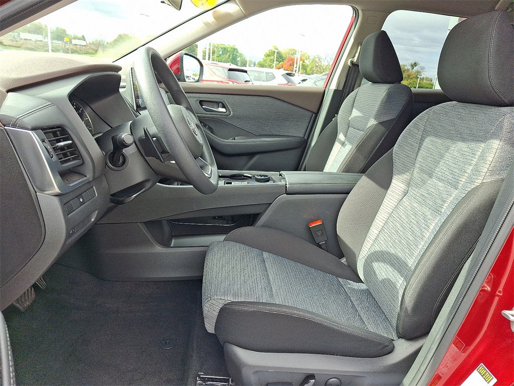 2023 Nissan Rogue SV - Photo 15