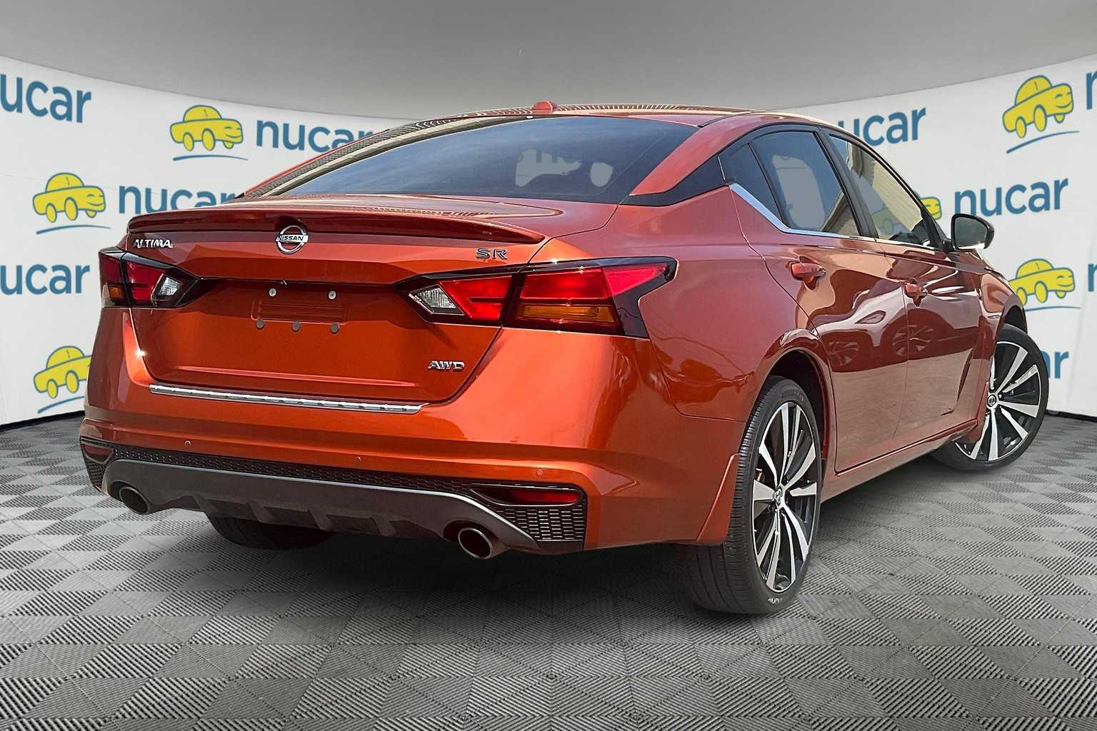 2022 Nissan Altima 2.5 SR - Photo 6