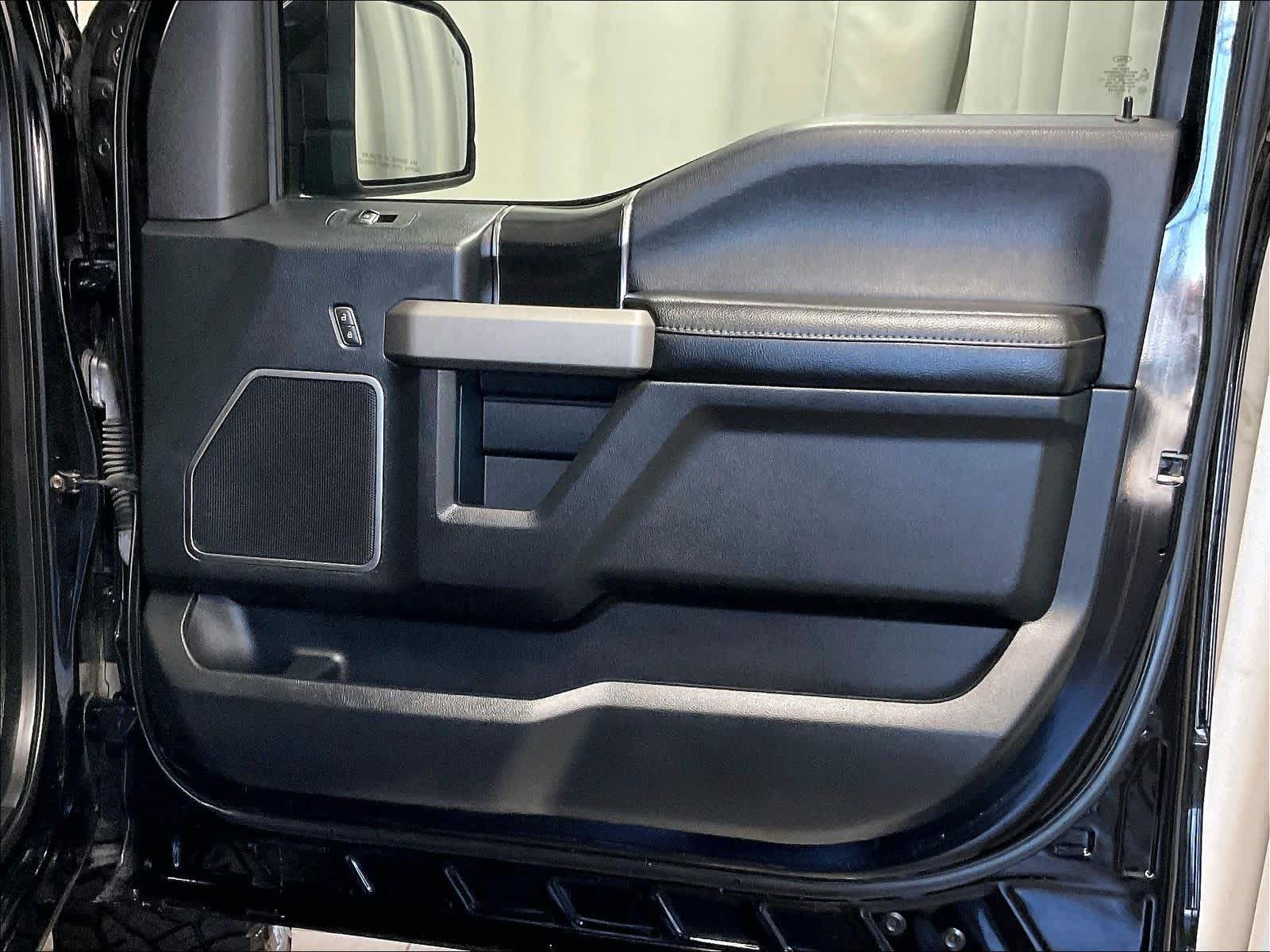 2018 Ford F-150 Raptor - Photo 12