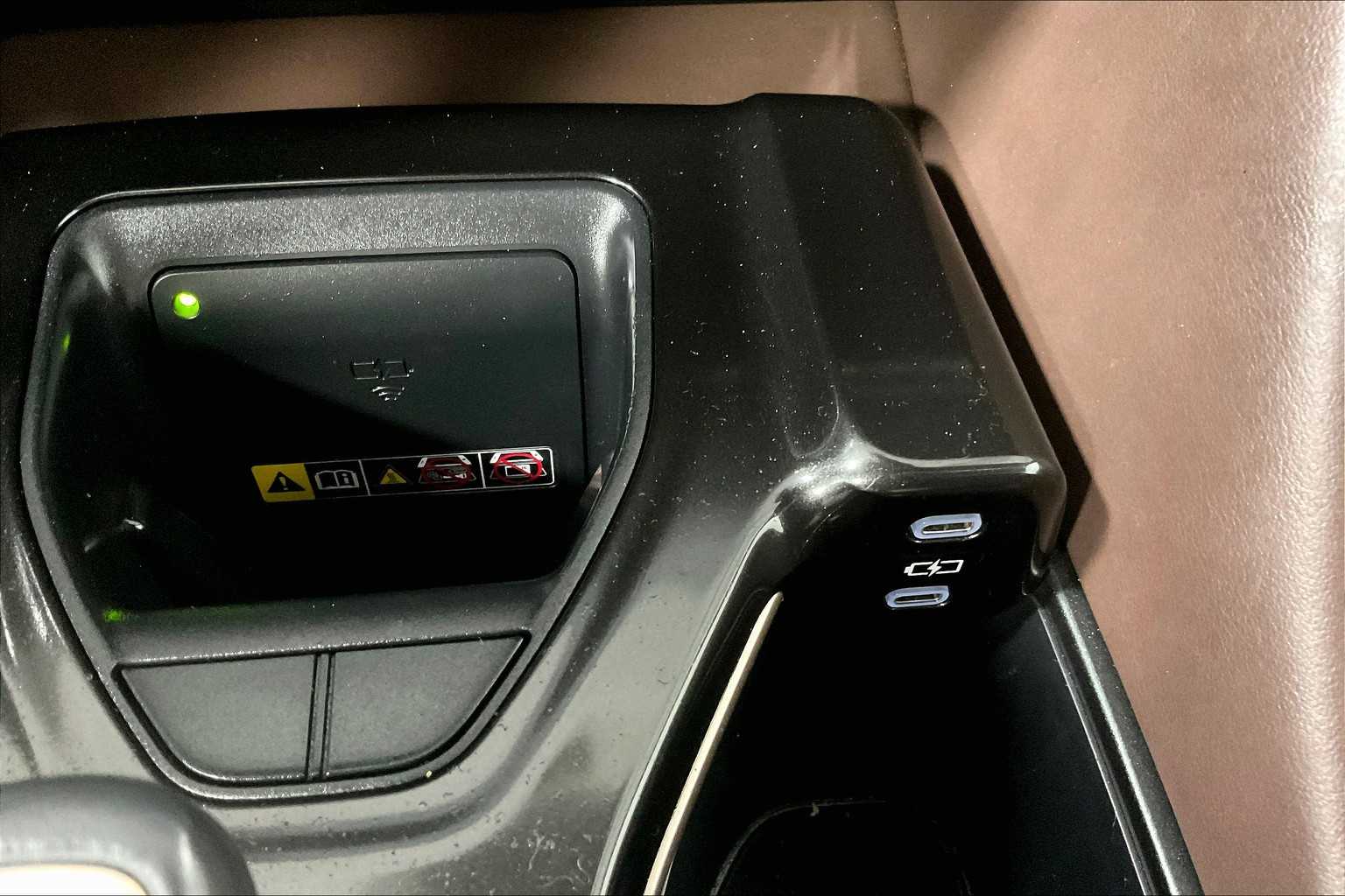 2024 Toyota Crown XLE - Photo 27