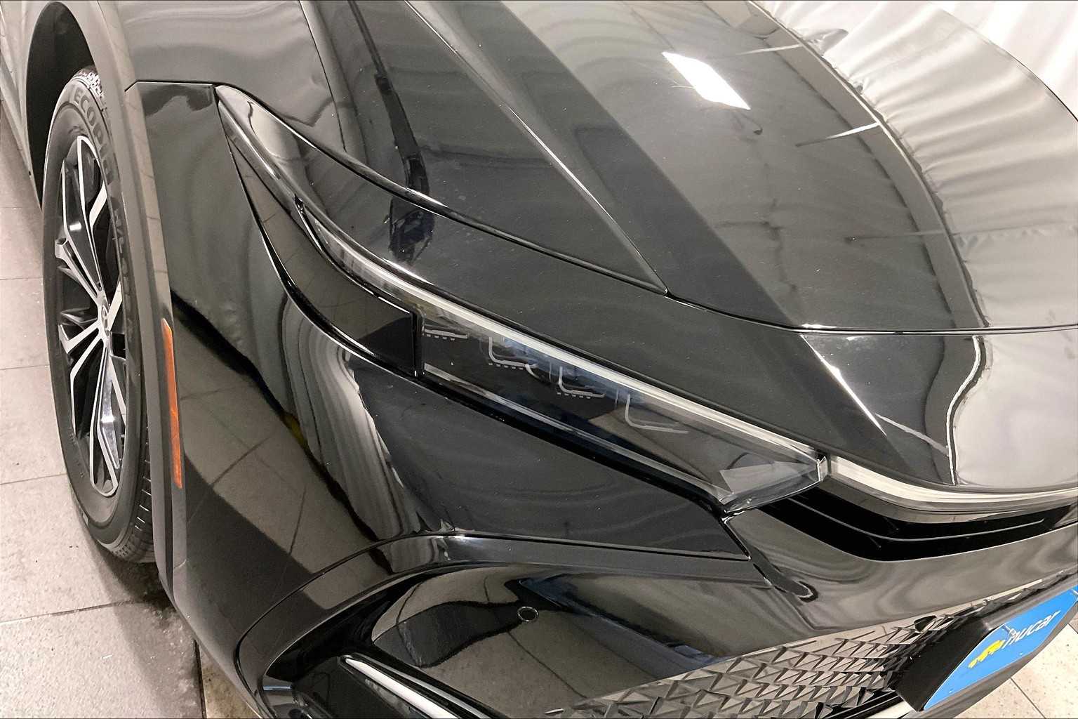 2024 Toyota Crown XLE - Photo 33