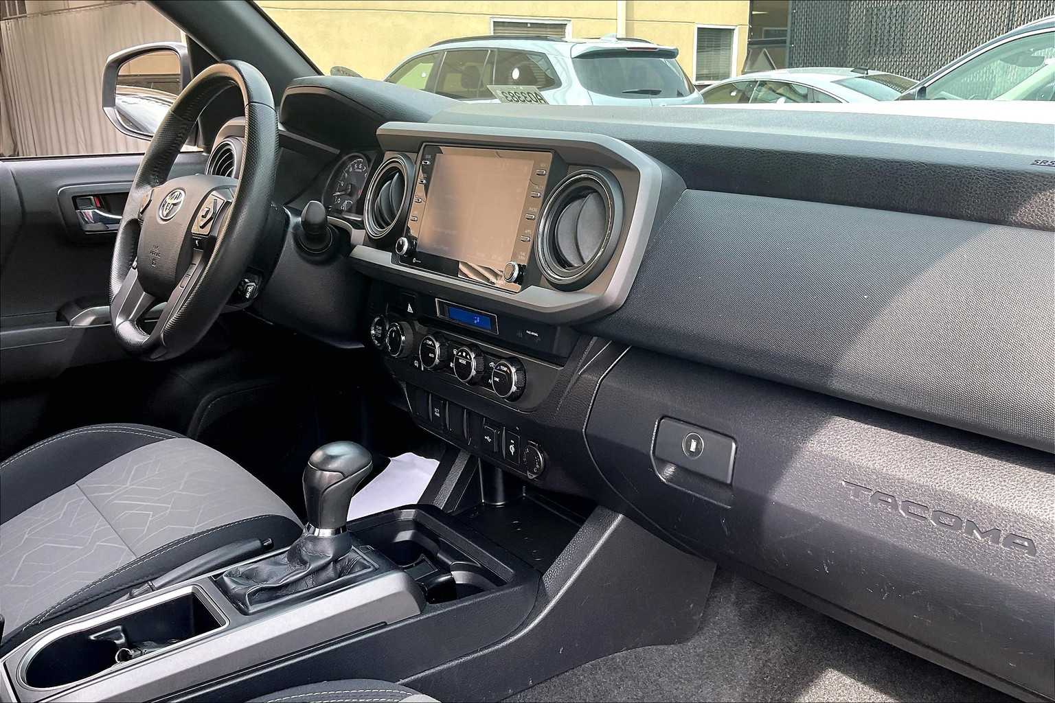 2022 Toyota Tacoma TRD Sport - Photo 14