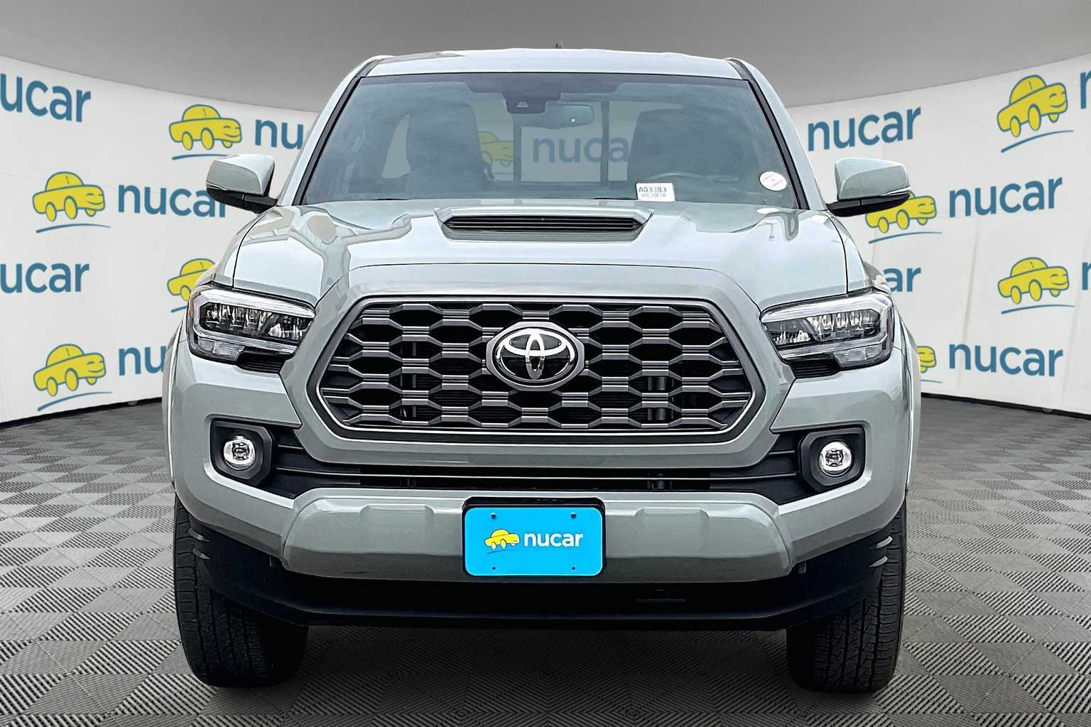 2022 Toyota Tacoma TRD Sport - Photo 2