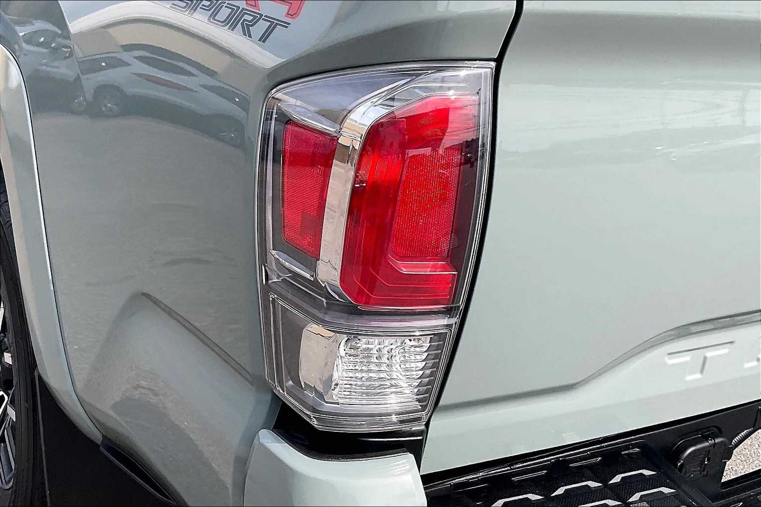 2022 Toyota Tacoma TRD Sport - Photo 34