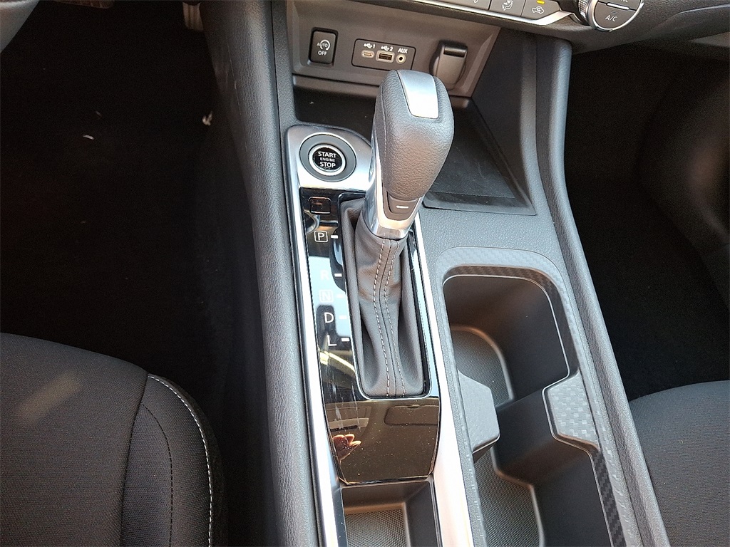 2025 Nissan Sentra SV - Photo 10