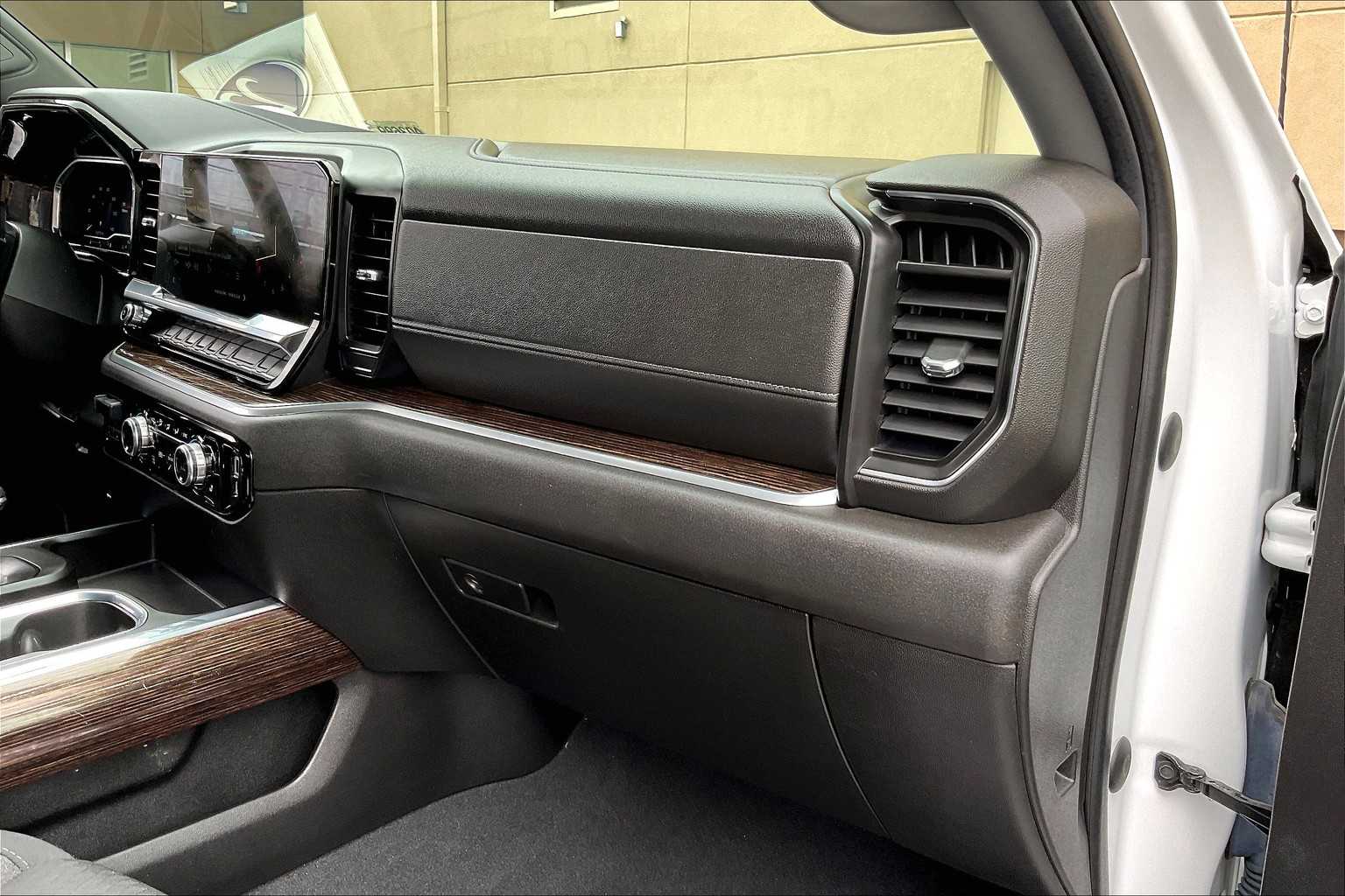 2022 GMC Sierra 1500 Elevation - Photo 13