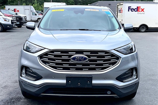 2022 Ford Edge Titanium - Photo 2