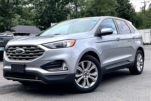 2022 Ford Edge Titanium - Photo 3