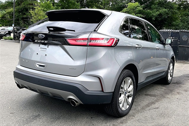 2022 Ford Edge Titanium - Photo 4