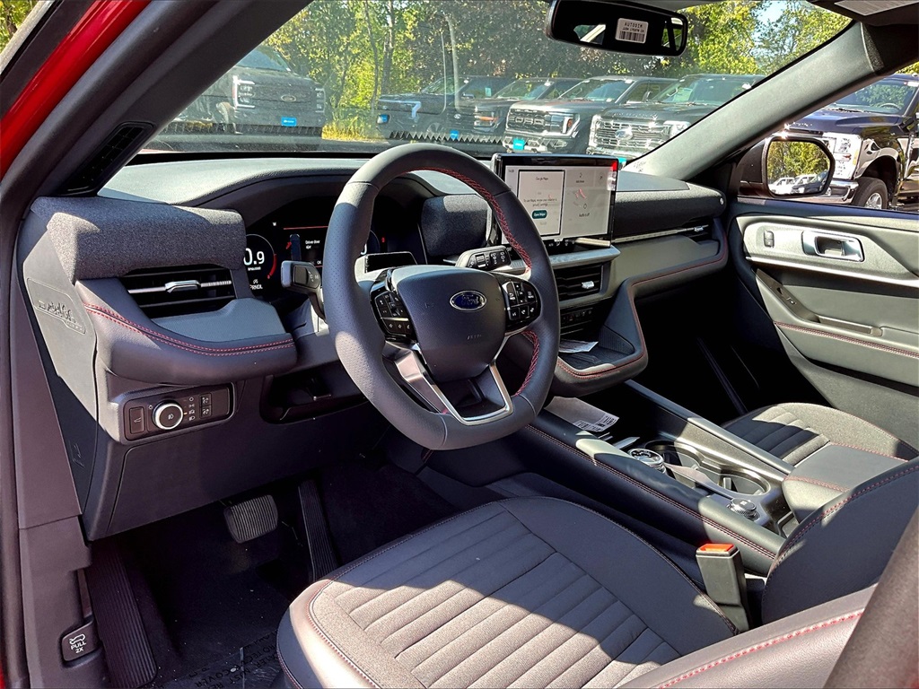 2025 Ford Explorer ST-Line - Photo 7