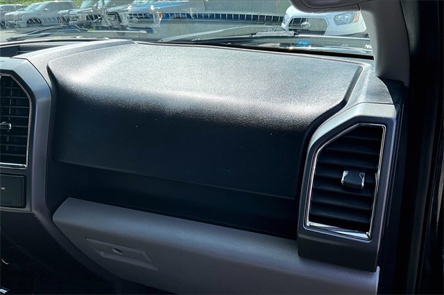 2017 Ford F-150 XL - Photo 17