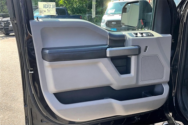 2017 Ford F-150 XL - Photo 18