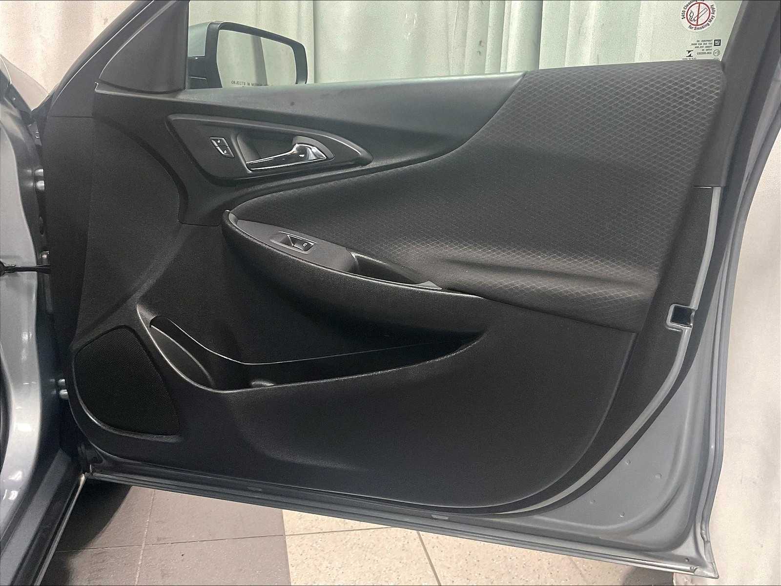 2024 Chevrolet Malibu LT - Photo 12