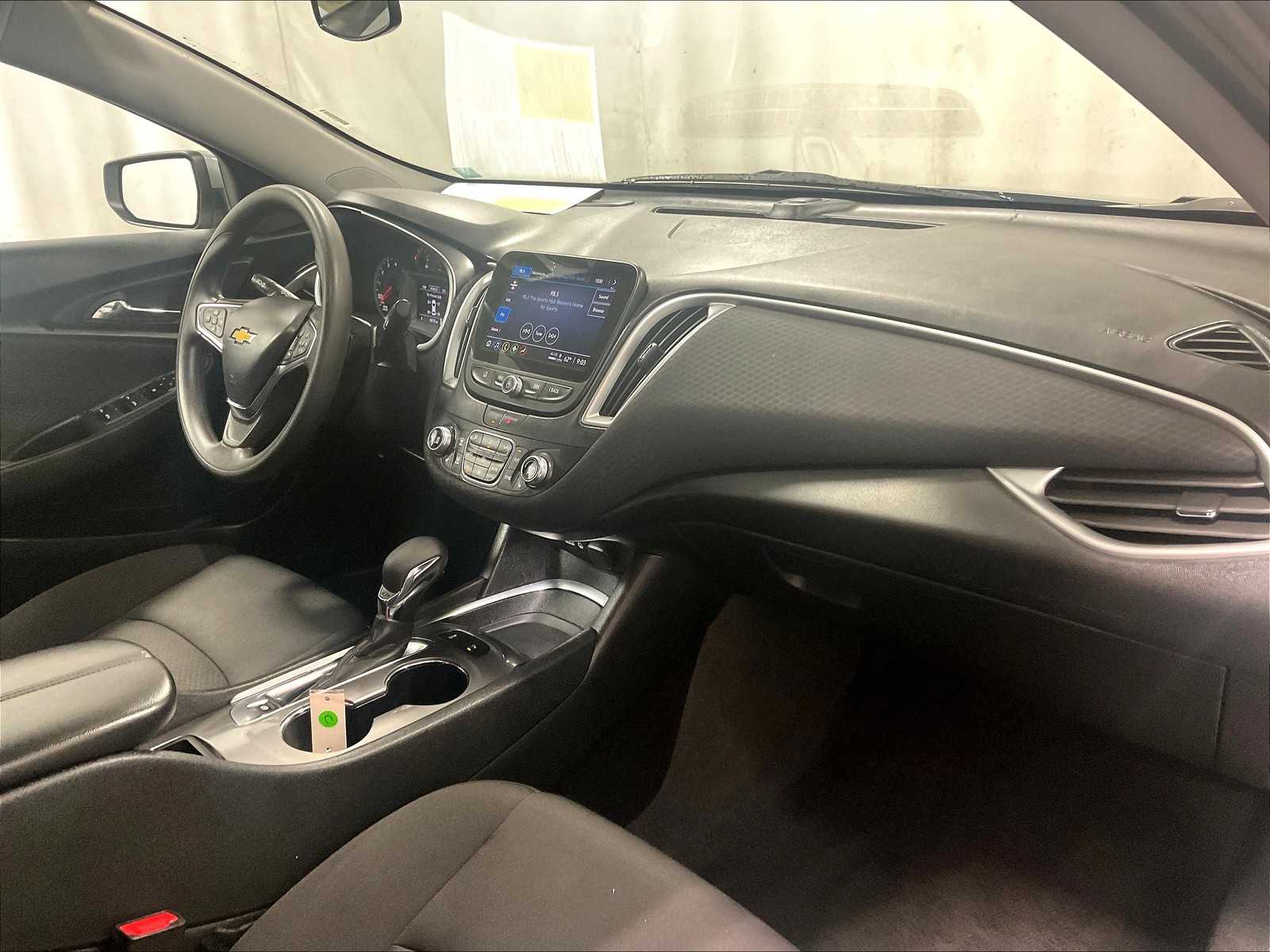 2024 Chevrolet Malibu LT - Photo 14