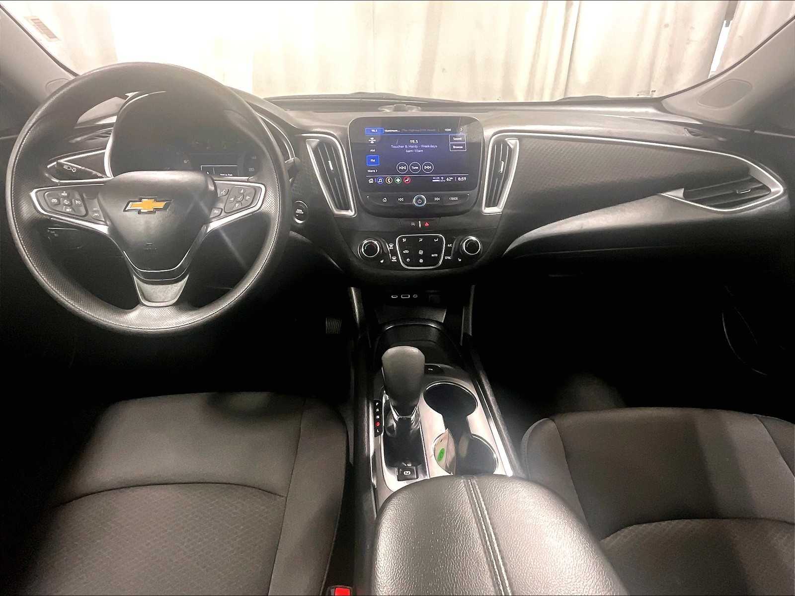 2024 Chevrolet Malibu LT - Photo 21