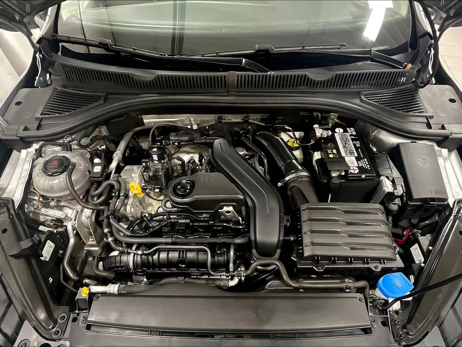 2022 Volkswagen Jetta SE - Photo 29