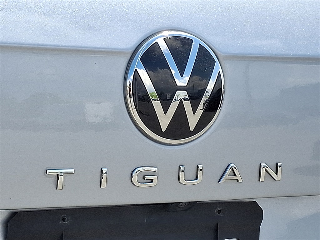 2022 Volkswagen Tiguan 2.0T SE R-Line Black - Photo 29