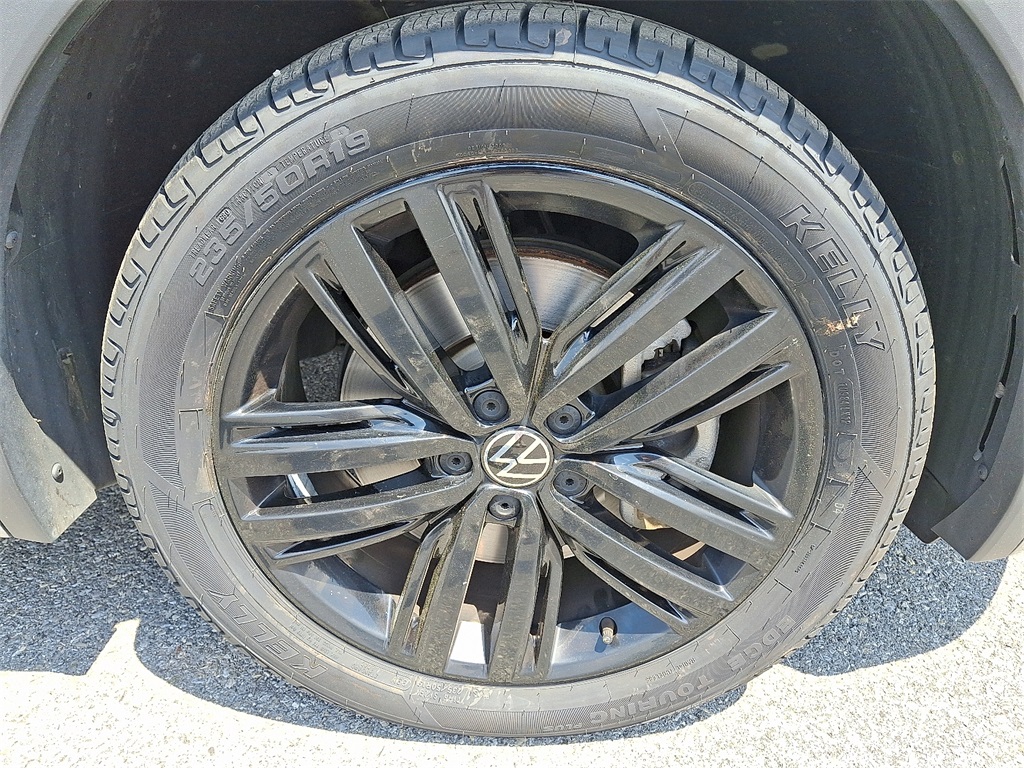 2022 Volkswagen Tiguan 2.0T SE R-Line Black - Photo 8