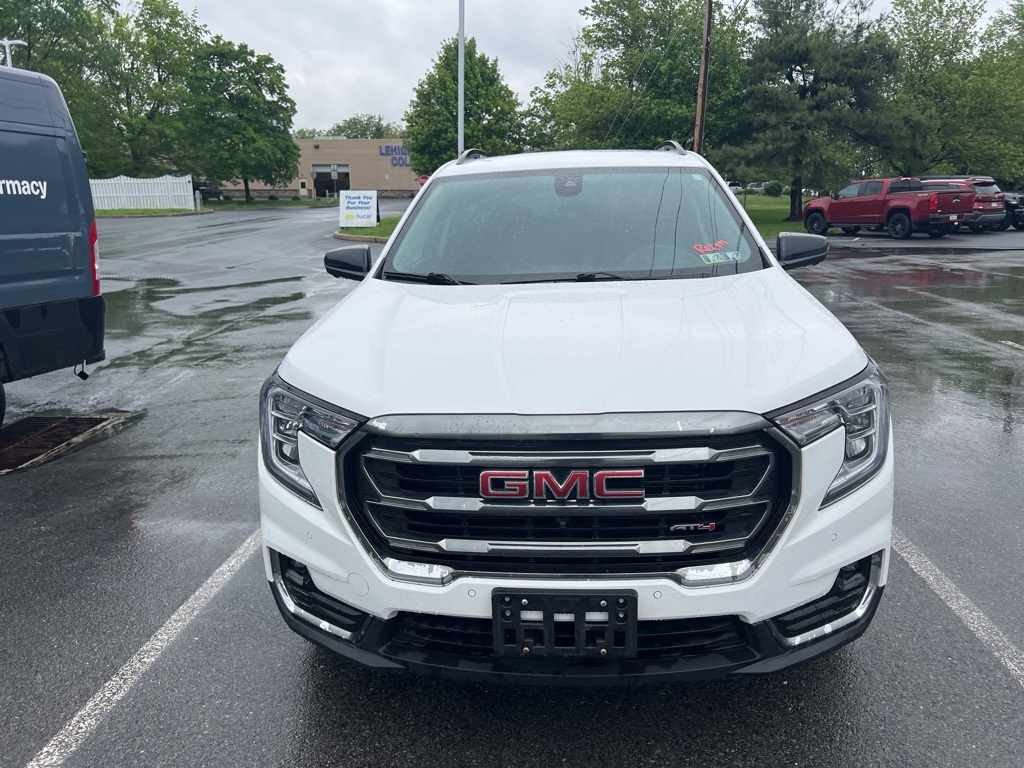 2023 GMC Terrain AT4 - Photo 2