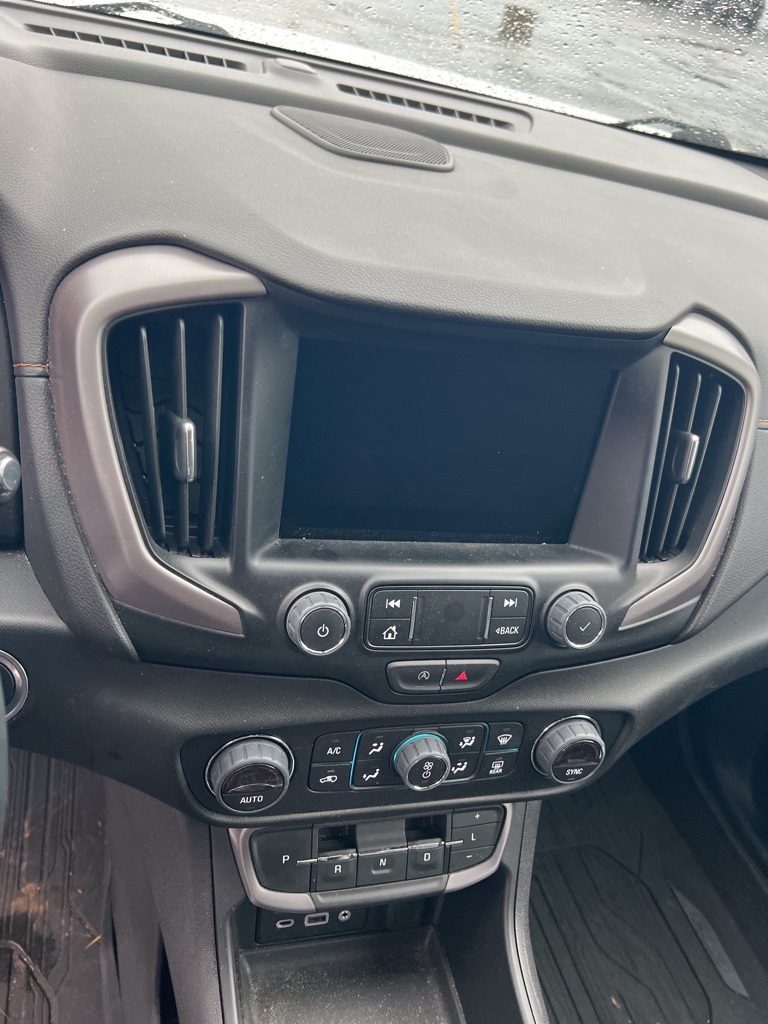 2023 GMC Terrain AT4 - Photo 9