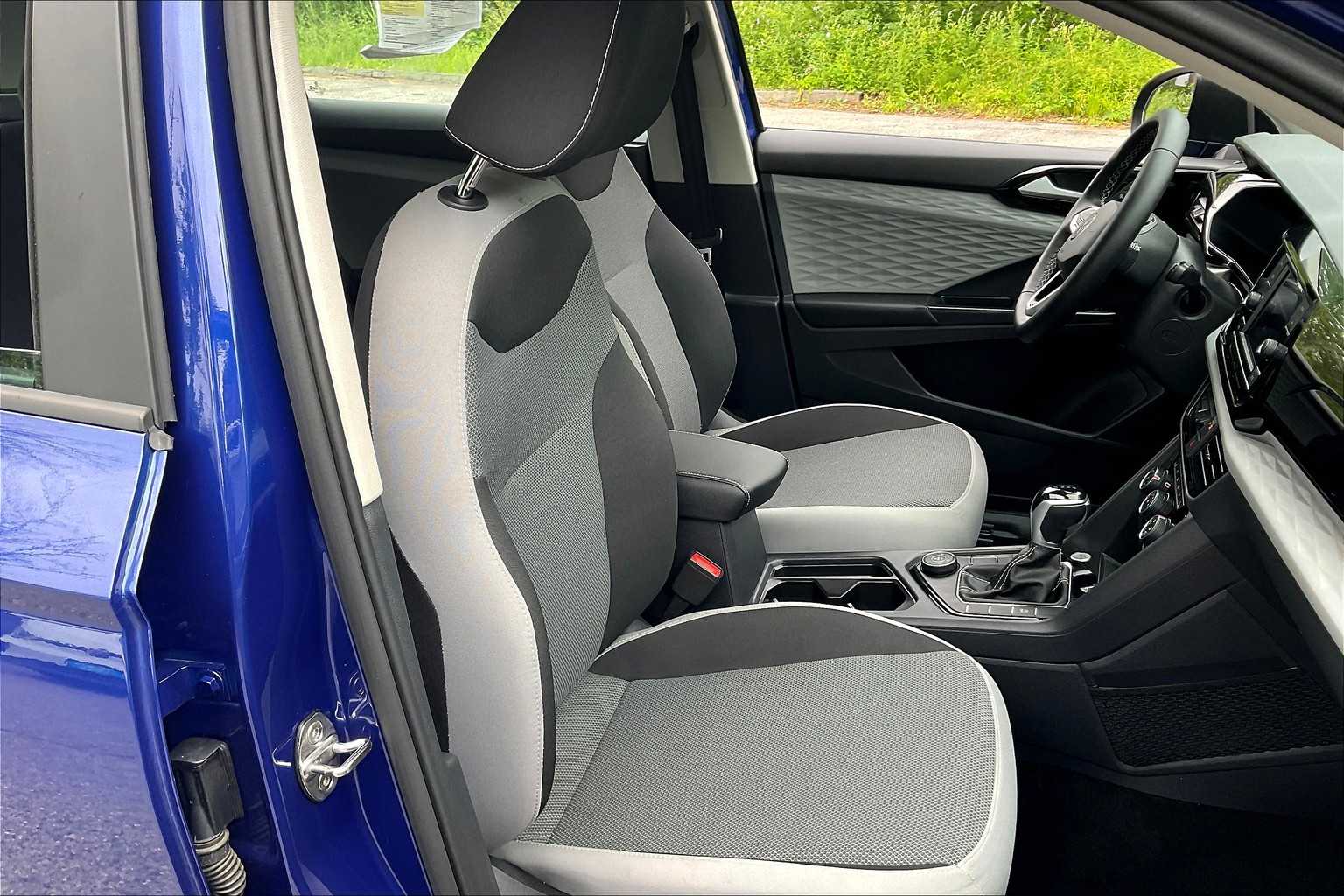 2023 Volkswagen Taos S - Photo 11