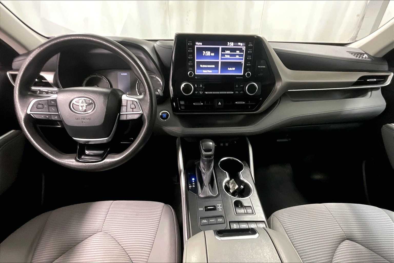 2020 Toyota Highlander L - Photo 21