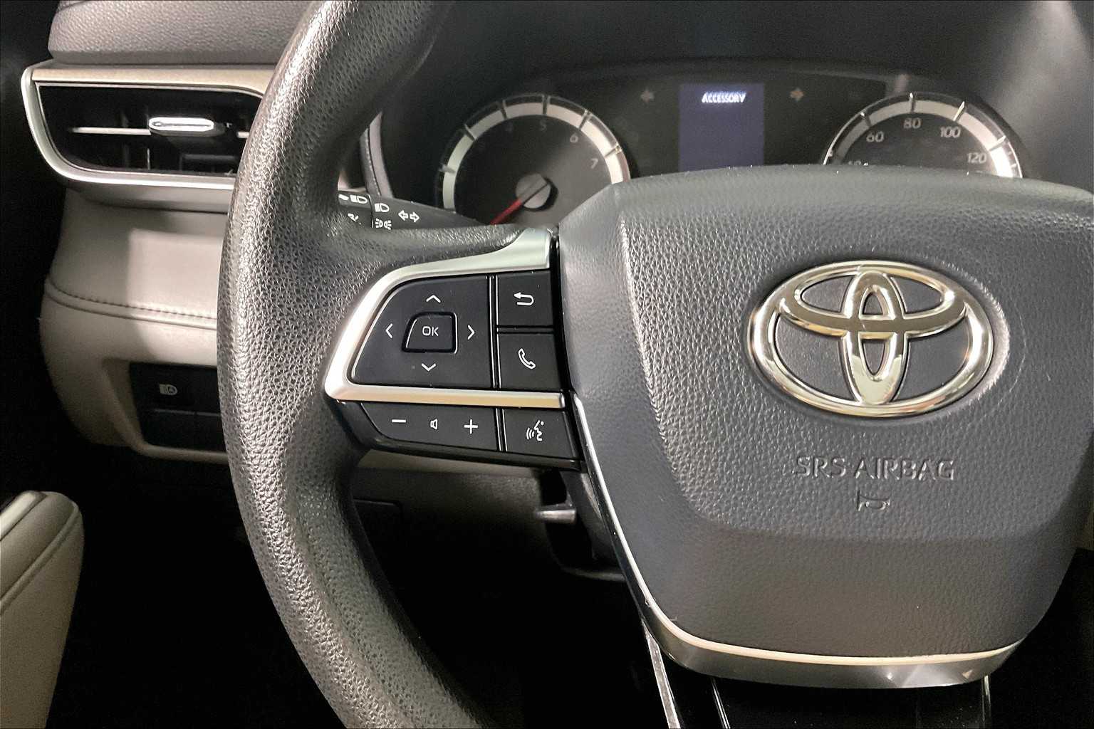 2020 Toyota Highlander L - Photo 22