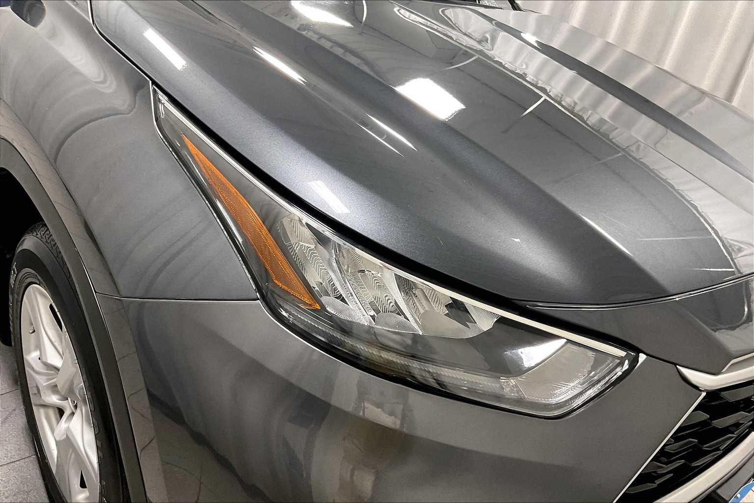 2020 Toyota Highlander L - Photo 32