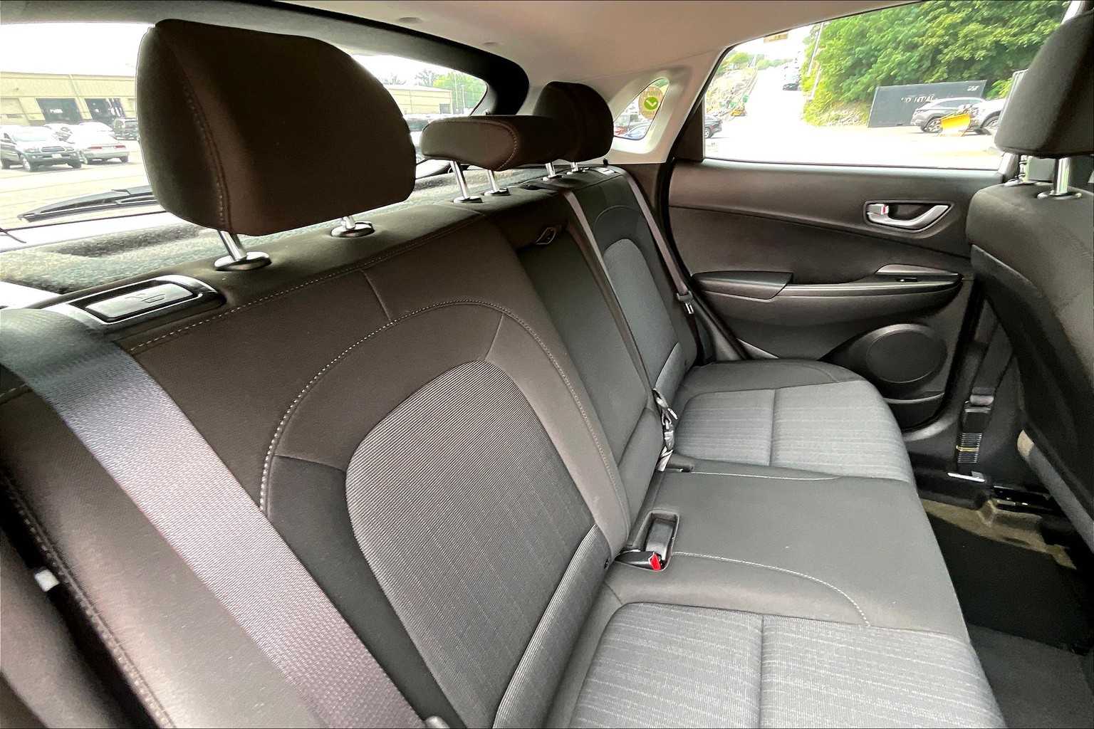 2022 Hyundai Kona SEL - Photo 16